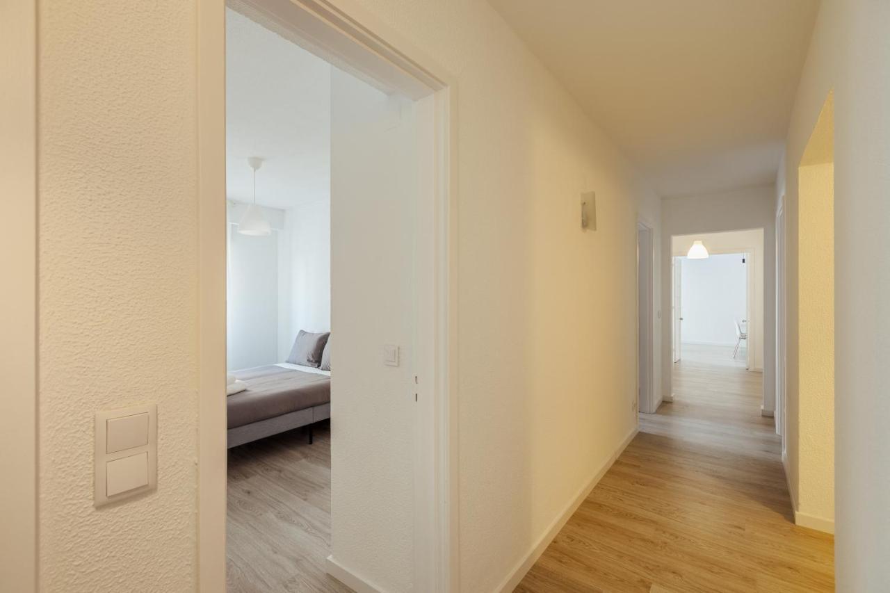 Elegant 3 Bedroom Apt - City Centre - Garage - Metro Lisbon Luaran gambar