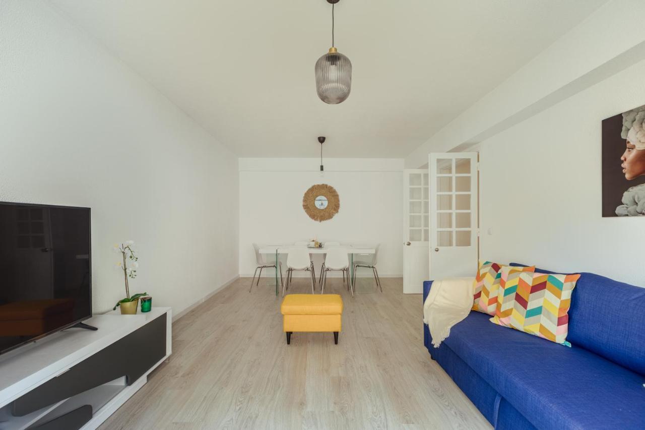 Elegant 3 Bedroom Apt - City Centre - Garage - Metro Lisbon Luaran gambar